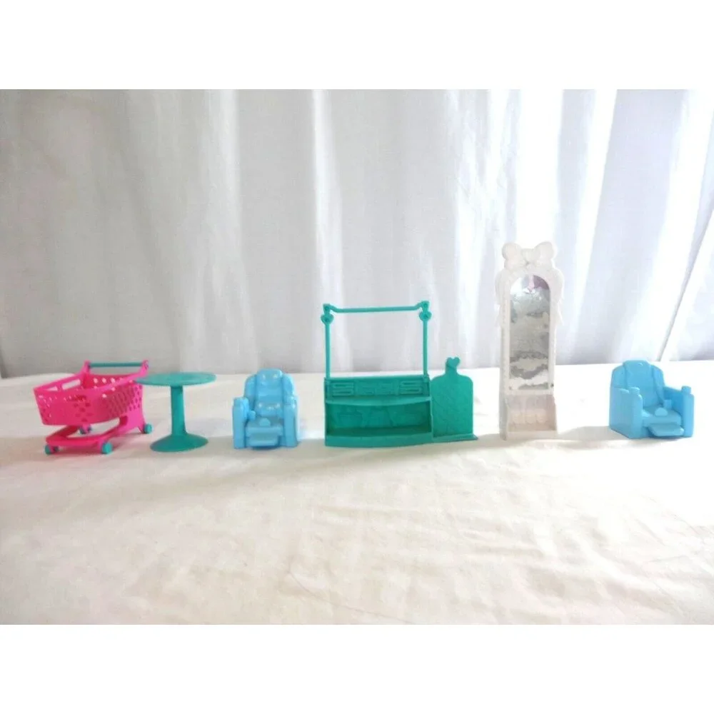 Shopkins Shopville Super Mall Shoppies Figures Acces Furniture and 4 Rare shopki